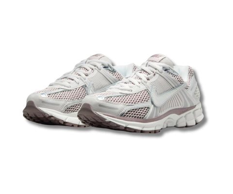 Nike Vomero 5 WMNS "Platinum Violet"